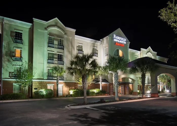 Fairfield Inn & Suites By Marriott Charleston North/Ashley Phosphate